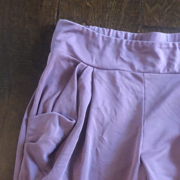 Beautiful and soft Free People capris - Picture 2 of 6